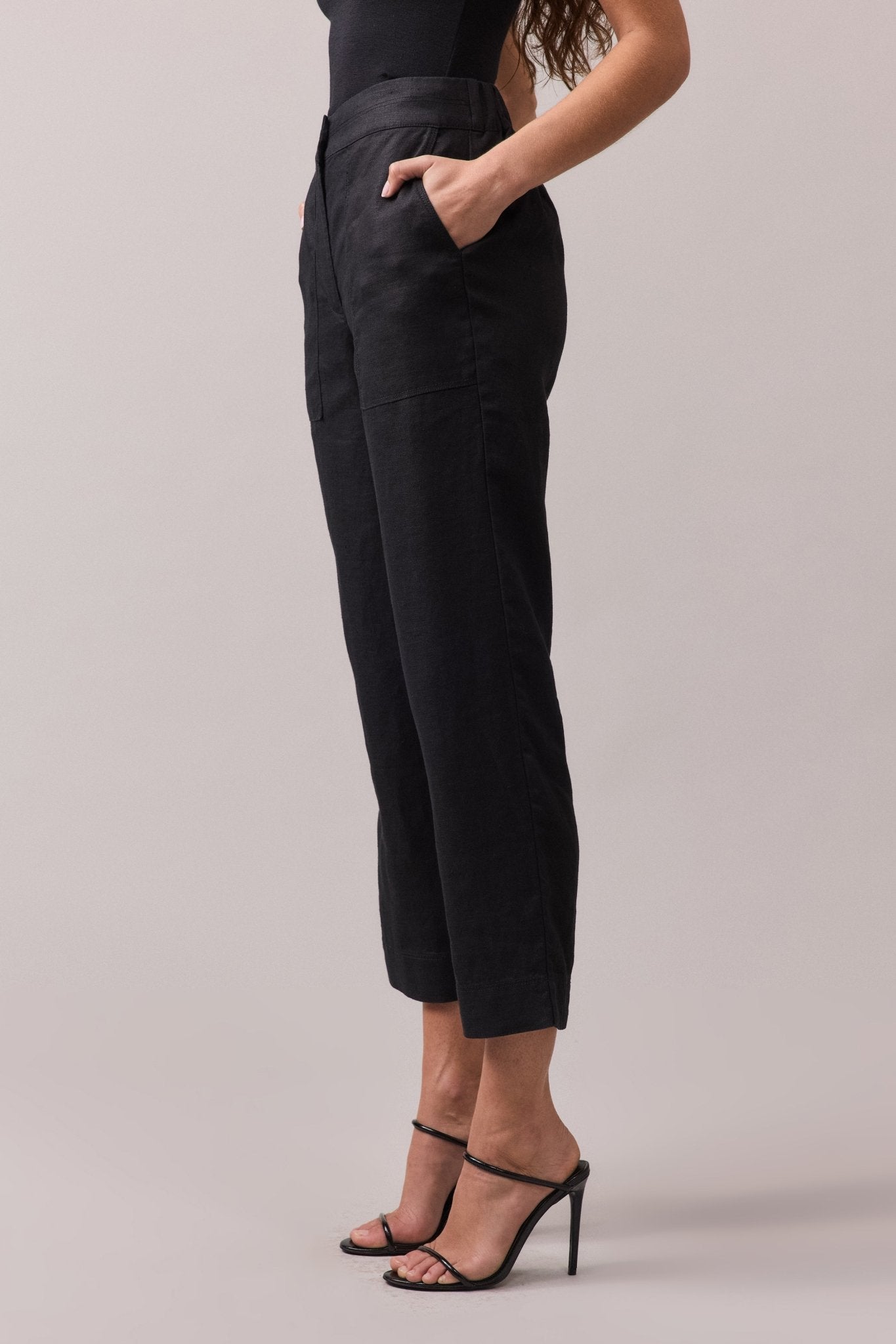 Linen Tapered Pant